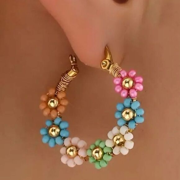Spring Days Beaded Flower Hoop Earrings - Picture 3 of 3